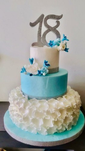 Torta scenografica pasta di - in,